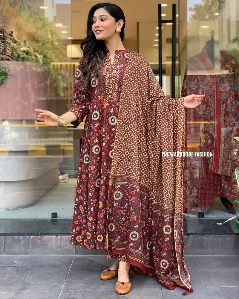 MT Cotton Printed Kurti With Bottom Dupatta Wholesale Market In Surat
